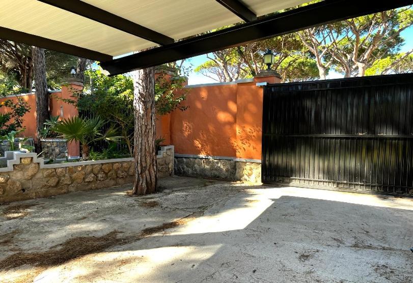 Chalet Los Pinos Con Piscina Privada Ново Санкти Петри Екстериор снимка