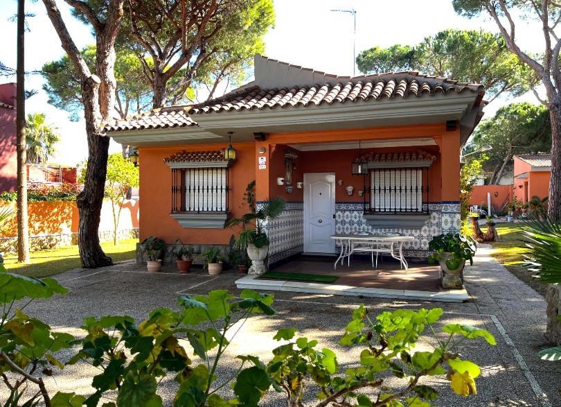 Chalet Los Pinos Con Piscina Privada Ново Санкти Петри Екстериор снимка