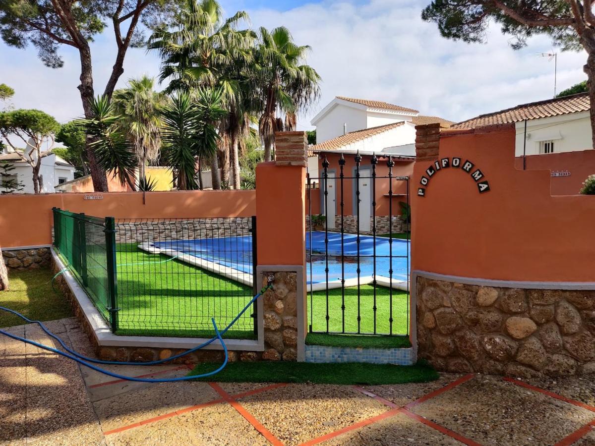 Chalet Los Pinos Con Piscina Privada Ново Санкти Петри Екстериор снимка